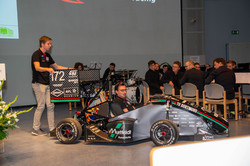 Get Racing Team mit E-Rennwagen