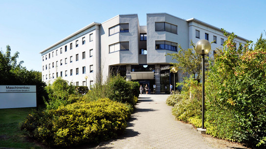 Old building of the Faculty of Mechanical Engineering The picture shows the old building of the Faculty of Mechanical Engineering.
